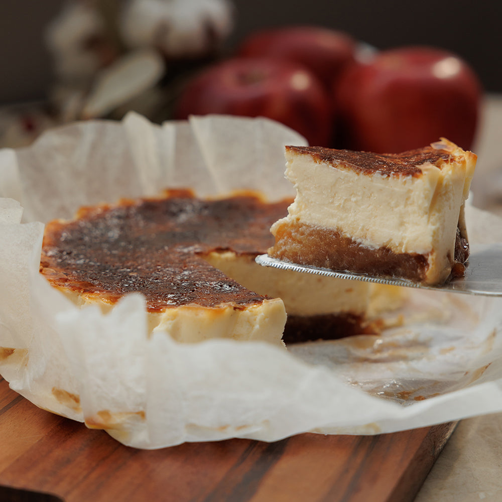 紅玉林檎のバスクチーズケーキ